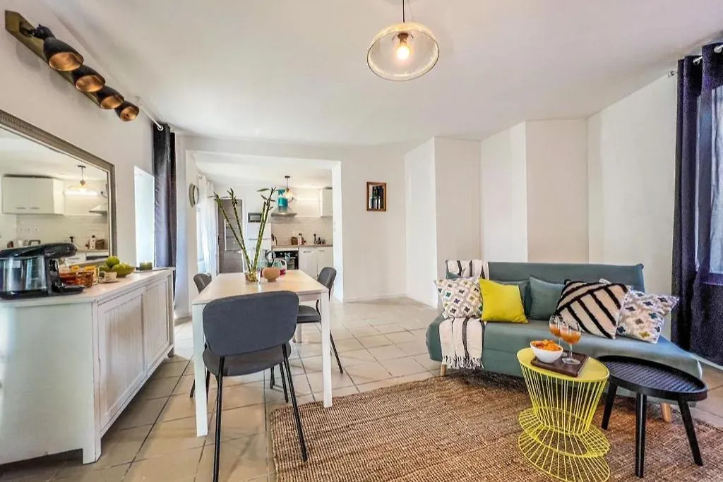Apartment Le Gite 1 - Appartement T2 De 53M2, Ideal Pro Ou Couples, Coeur De Ville Et Proche Golfech Malause France